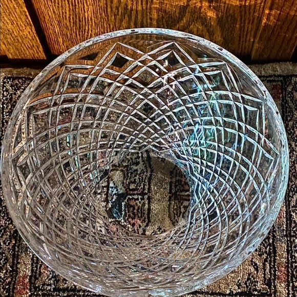 Tiffany & Co. Diamond Cut Crystal 10” bowl centerpiece gifting entertaining - Picture 4 of 10